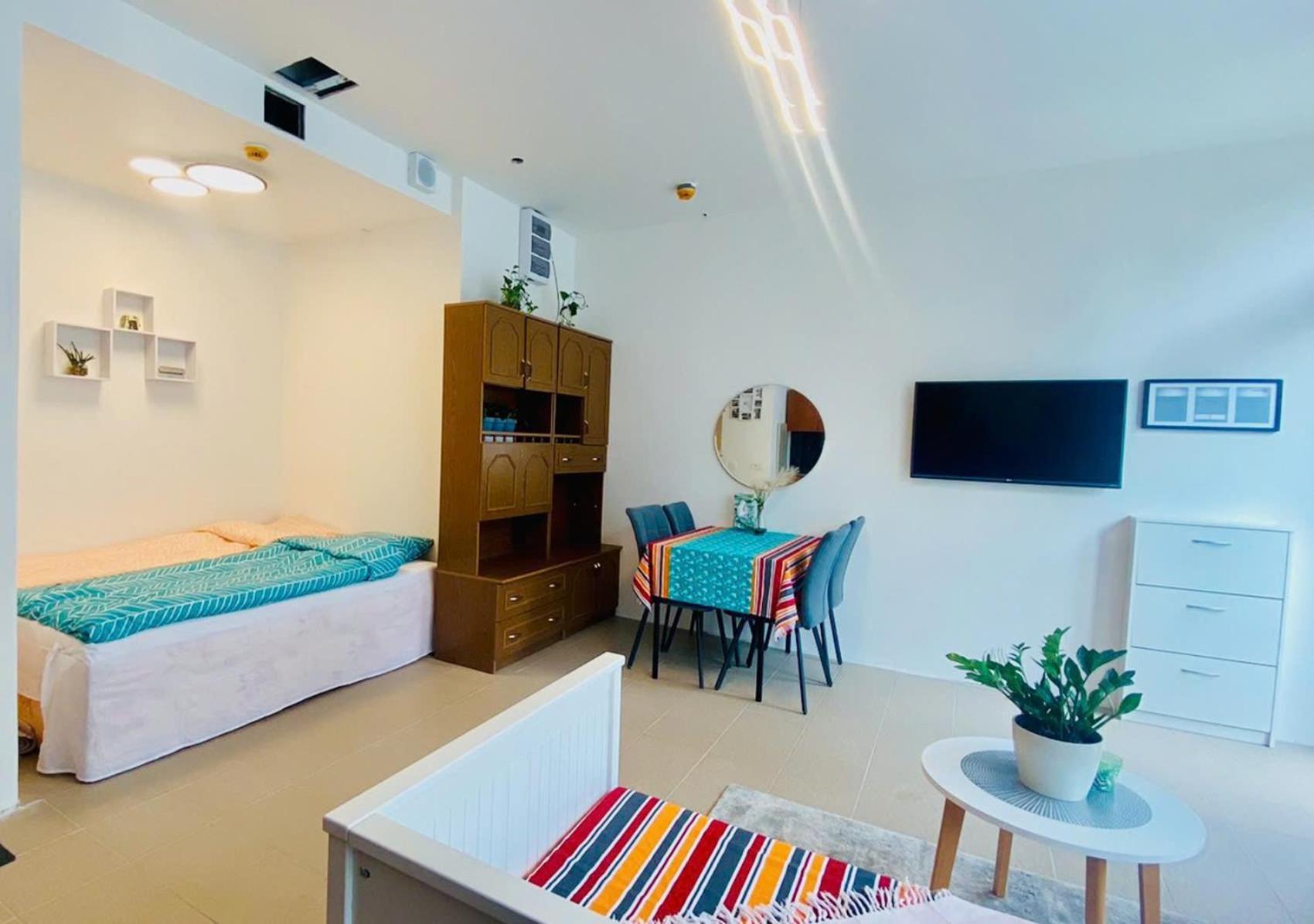 Green Studio Praha 2 L Ground Floor Free Parking Esterno foto